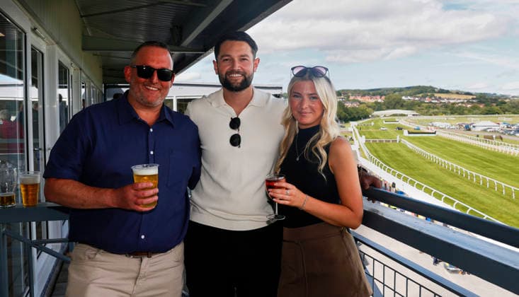 Newton Abbot Races, Newton Abbot, UK - 12 June 2026 Racegoers enjoying racing at Newton Abbot Racecourse, Newton Abbot, Devon, England - Newton Abbot Newton Abbot Racecourse Devon England Copyright: xPhilxMingo PPAUKx PPA-280664
