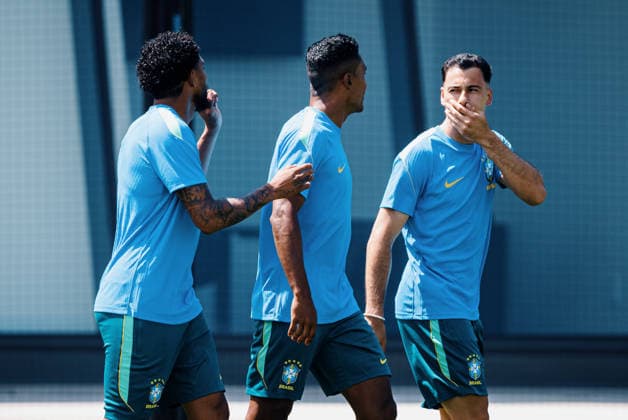 Treino da Seleção Brasileira NOVA JERSEY, NJ - 12.06.2026: TREINO DA SELEcaO BRASILEIRA - Gabriel Martinelli (right) during a training session with the Brazilian national team, Nationalteam at the New York Red Bulls training center in Morristown, New Jersey, United States. The Brazilian team will face Morocco tomorrow in the first round of Group C of the 2026 FIFA World Cup, WM, Weltmeisterschaft, Fussball (Photo: Marcelo Machado de Melo Fotoarena) x2960545x  MarceloxMachadoxdexMelo
