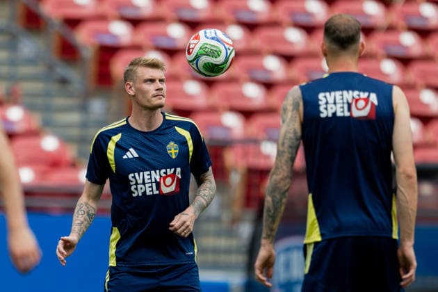 260612 Eric Smith of the Swedish national football team at a training session during day 2 of the FIFA World Cup 2026 on June 12, 2026 in Dallas Photo Petter Arvidson BILDBYRAN kod PA PA1229 fotboll football soccer fotball vm fotbolls vm fotball vm fotbolls vm 2026 fifa world cup 2026 träning practice training sverige sweden sverige a bbeng  Copyright: PETTERxARVIDSON BB260612PA067