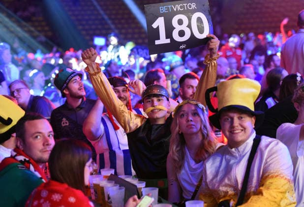 11 06 2026, xhbx, Dart World Cup of Darts 2026, v l Dart Fans, Spectators, Mood, Disguise, Costumes, Shield 180 DFL DFB REGULATIONS PROHIBIT ANY USE OF PHOTOGRAPHS as IMAGE SEQUENCES and or QUASI VIDEO Frankfurt