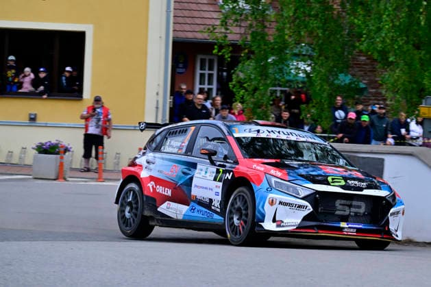 Agrotec Rally Hustopece, treti zavod mistrovstvi Ceske republiky v automobilovych soutezich, 12. cervna 2026, Kurdejov, Breclavsko. Posadka Simon Wagner a Hanna Ostlender s vozidlem Hyundai i20 N Rally2. (CTKxPhoto VaclavxSalek) CTKPhotoP2026061207710  CTKPhotoP2026061207710