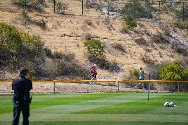 USA Soccer FIFA World Cup 2026 Training of the Swiss national team at Basecamp San Diego San Diego Jewish Academy, Carmel Valley, San Diego, California Nati Team on the way to training, Impression Copyright: xJOERANxSTEINSIEKx