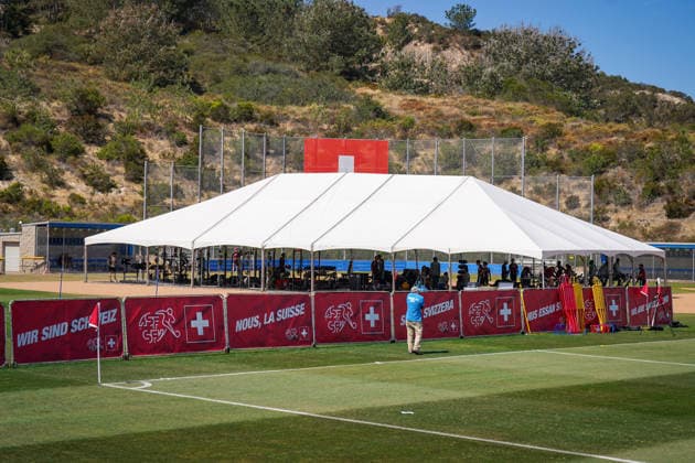 USA Soccer FIFA World Cup 2026 Training of the Swiss National Team at Basecamp San Diego San Diego Jewish Academy, Carmel Valley, San Diego, California USA Soccer FIFA World Cup 2026 Swiss National Team Basecamp San Diego California Training ground of Switzerland, sports facility, Interior view, long shot, grass pitch, goal, footballs, hats, training dummies, equipment, equipment, fitness tent, ergometer, advertising banner, SFV, Swiss flag, We Are Switzerland, World Cup preparation, training camp, infrastructure, San Diego, California, USA, symbol photo below frog perspective Copyright: xJOERANxSTEINSIEKx