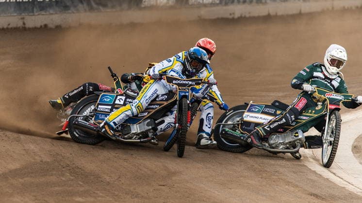 Sport Bilder des Tages RECORD DATE NOT STATED LUBLIN 12.06.2026 ZUZEL OSMA RUNDA PGE EKSTRALIGA SEZON 2026 W LUBLINIE: ORLEN OIL MOTOR LUBLIN - KRONO-PLAST WLOKNIARZ CZESTOCHOWA SPEEDWAY EIGHT ROUND OF THE PGE EKSTRALIGA SEASON 2026 IN LUBLIN: ORLEN OIL MOTOR LUBLIN – KRONO-PLAST WLOKNIARZ CZESTOCHOWA N Z Franciszek Karczewski (B), Bartosz Jaworski (C), Szymon Ludwiczak (Z), Bartosz Banbor (N) FOT. MATEUSZ MICHALEWSKI NEWSPIX.PL --- newspix.pl 