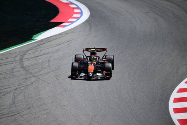 F1 Grand Prix of Barcelona-Catalunya - Practice Leonardo Fornaroli of the McLaren F1 Team drives during free practice for the Barcelona - Catalunya GP at Circuit de Catalunya in Montmelo, Spain, on June 12, 2026. MontmelÃ² Catalunya Spain  Copyright: xAndreaxDiodatox originalFilename:diodato-barcelon260612_npa7C.jpg