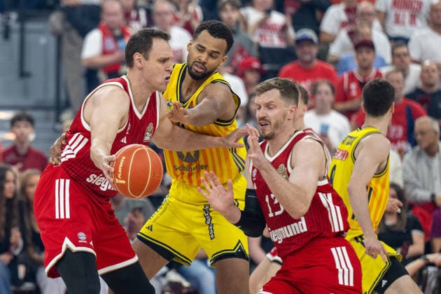 Johannes Voigtmann 7 FC Bayern Basketball , in duel with Norris Agbakoko 17 Alba Berlin , Andreas Obst 13 FC Bayern Basketball , FC Bayern Basketball vs Alba Berlin, BBL, Final 1, 12 06 2026 Munich Bavaria Germany Copyright: xkolbert-press UlrichxGamelx