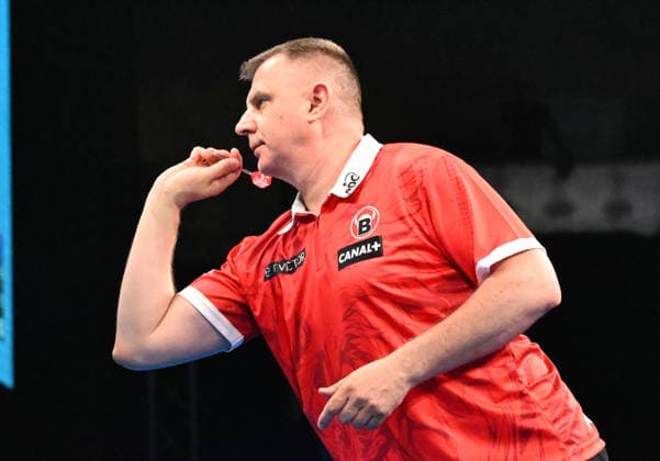 12 06 2026, xhbx, Dart World Cup of Darts 2026, v l Krzysztof Ratajski Poland DFL DFB REGULATIONS PROHIBIT ANY USE OF PHOTOGRAPHS as IMAGE SEQUENCES and or QUASI VIDEO Frankfurt
