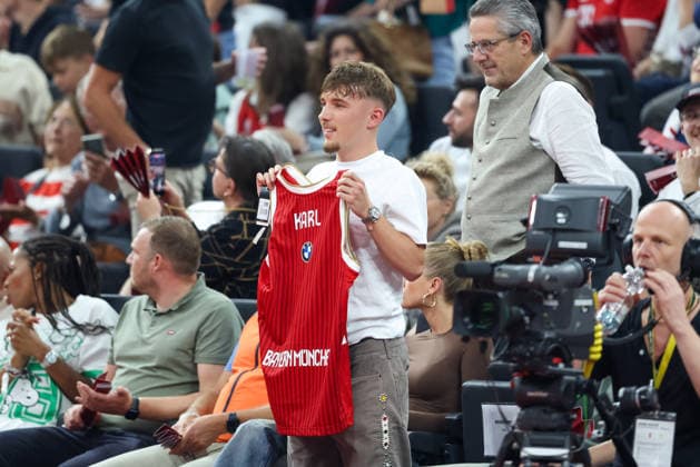 Lennart Karl FC Bayern Muenchen, 42 with a FC Bayern Basketball jersey with his name on it, GER, FC Bayern Basketball vs Alba Berlin, Basketball, easycredit Basketball Bundesliga, Playoffs, Final, Game 1, Season 2025 2026, 12 06 2026, GER, FC Bayern Basketball vs Alba Berlin, Basketball, easycredit Basketball Bundesliga, Playoffs, Final, Game 1, Season 2025 2026, 12 06 2026 Muenchen Copyright: xEibner-Pressefoto JennixMaulx EP_JML