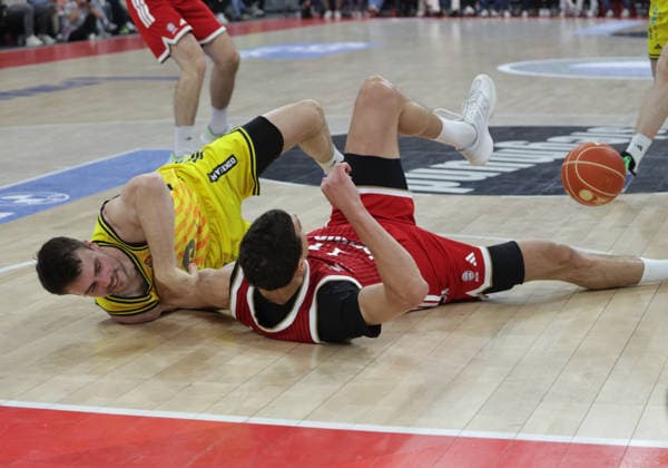 Berlins 9 MATTISSECK vs Bayerns 11 Vladimir LUCIC Basketball Bayern Berlin Playoff Final, 1 game, season 2025 2026, on 12 6 2026 in Munich Source Copyright Credit Oryk HAIST xBASKETBALL-BAYERN-BERLINx