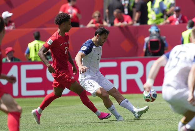 CAN, World Cup FIFA 2026, preliminary round, Canada vs Bosnia and Herzegovina 12 06 2026, Toronto Stadium, Toronto, CAN, World Cup FIFA 2026, preliminary round, Canada vs Bosnia and Herzegovina, pictured Tajon Buchanan Canada , Sead Kolasinac Bosnia nordphotoxGmbHx xBratic nph00250