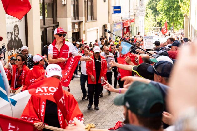 24 HEURES DU MANS 2026 - DRIVERS PARADE CONWAY Mike (gbr), Toyota Racing, Toyota TR010 Hybrid 07, Hypercar, portrait during the Drivers Parade of the 24 Hours of Le Mans 2026, 3rd round of the 2026 FIA World Endurance Championship, on June 12, 2026 in Le Mans, France - Le MansFrance  Copyright: xCharlyxLopezx