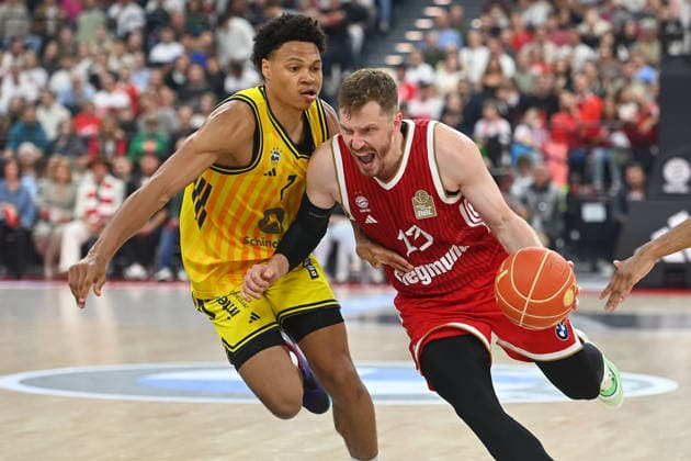 Andreas OBST FCB , Action,duel against Jack KAYIL Alba Berlin Basketball BBL,Season 2025 2026 Play Off Final Game 1, FC Bayern Muenchen Alba Berlin on 12 06 2026 S A P G A R D EN