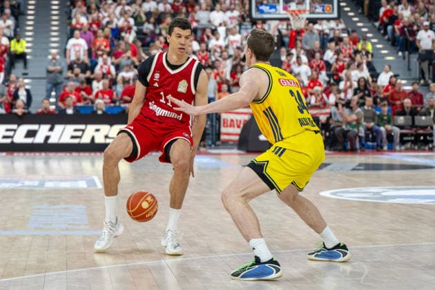 Vladimir Lucic 11 FC Bayern Basketball in duel with Justin Bean 32 Alba Berlin , FC Bayern Basketball vs Alba Berlin, BBL, Final 1, 12 06 2026 Munich Bavaria Germany Copyright: xkolbert-press UlrichxGamelx