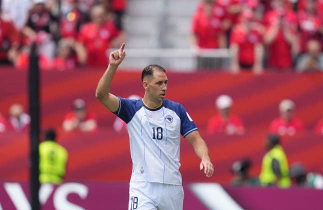 June 12 2026: Ermedin Demirovic (Bosnia And Herzegovina) gestures during Canada and Bosnia and Herzegovina, FIFA World Cup, WM, Weltmeisterschaft, Fussball 2026, at Toronto Stadium in Toronto, Canada. CSM Canada V Bosnia And Herzegovina: Group B - FIFA World Cup 2026  - ZUMAc04_ 20260612_zma_c04_040 Copyright: xKimxPricex