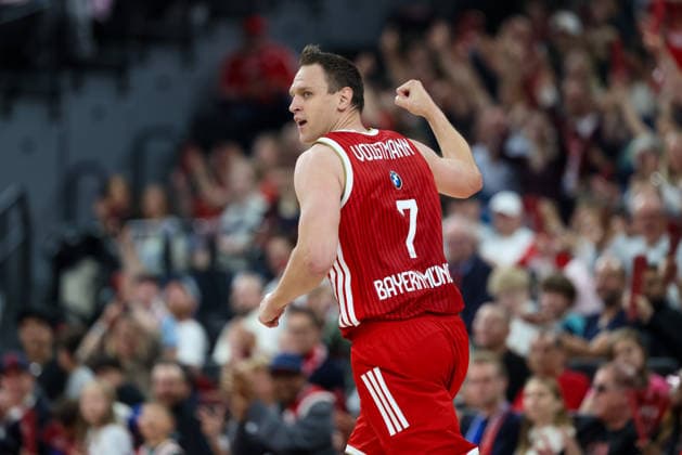 Johannes Voigtmann FC Bayern Basketball, 07 cheers, emotions, GER, FC Bayern Basketball vs Alba Berlin, basketball, easycredit Basketball Bundesliga, playoffs, final, game 1, season 2025 2026, 12 06 2026, GER, FC Bayern Basketball vs Alba Berlin, basketball, easycredit Basketball Bundesliga, playoffs, final, game 1, season 2025 2026, 12 06 2026 Muenchen Copyright: xEibner-Pressefoto JennixMaulx EP_JML