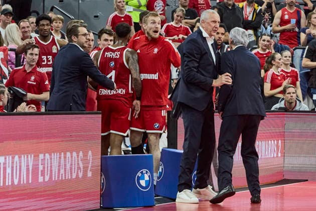 German Basketball Bundesliga BBL , FC Bayern Munich Basketball vs ALBA Berlin, Munich FC Bayern Basketball, Berlin ALBA, 2026 06 12 in Munich SAP Garden PESIC SVETISLAV FC Bayern Munich Basketball Headcoach FCBBHC , RATHAN MAYES Xavier FC Bayern Munich Basketball Shooting Guard SG Nr4 FCBB4 sportworld Munich SAP Garden Bayern Germany