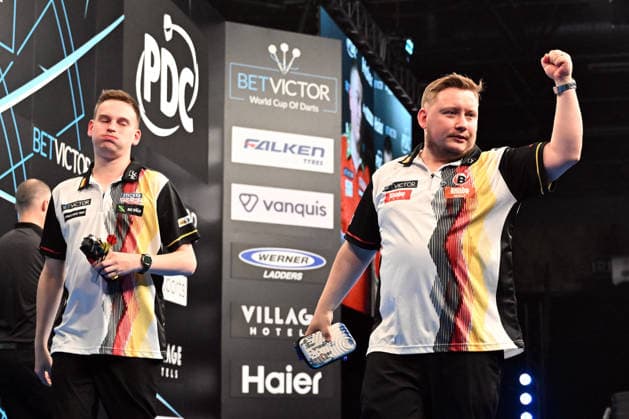12 06 2026, xhbx, Dart World Cup of Darts 2026, v l Ricardo Pietreczko Germany , Martin Schindler Germany cheers after the end of the match DFL DFB REGULATIONS PROHIBIT ANY USE OF PHOTOGRAPHS as IMAGE SEQUENCES and or QUASI VIDEO Frankfurt