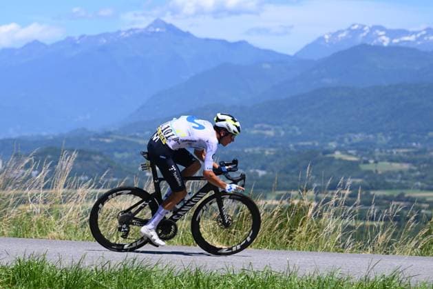 Tour Auvergne - Rhone-Alpes 2026 Stage 6 CREST-VOLAND, FRANCE - JUNE 12 : Uijtdebroeks Cian (BEL) of Movistar Team during stage 6 of the 78th edition of Tour Auvergne - Rhone-Alpes an UCI World Tour 2.UWT cycling road race stage for Men Elite of 182.3 km with start in Saint-Vulbas and finish in Crest-Voland on June 12, 2026 in Crest-Voland, France, 12 06 2026 ( Motordriver Guy De Vuyst - Crest-Voland France  Copyright: xVincentxKalutx