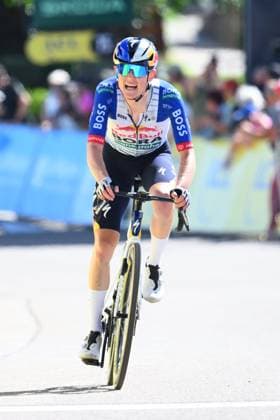 Tour Auvergne - Rhone-Alpes 2026 Stage 6 CREST-VOLAND, FRANCE - JUNE 12 : Tuckwell Luke (AUS) of Red Bull - BORA - Hansgrohe during stage 6 of the 78th edition of Tour Auvergne - Rhone-Alpes an UCI World Tour 2.UWT cycling road race stage for Men Elite of 182.3 km with start in Saint-Vulbas and finish in Crest-Voland on June 12, 2026 in Crest-Voland, France, 12 06 2026 ( Motordriver Guy De Vuyst - Crest-Voland France  Copyright: xVincentxKalutx