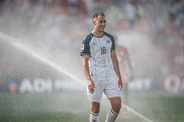 Soccer Men FIFA World Cup 2026 Group B Canada vs Bosnia Herzegovina 12 06 2026 Nikola Katic 18, Bosnia Herzegovina takes a shower from the sprinklers Toronto Toronto Stadium Ontario Canada