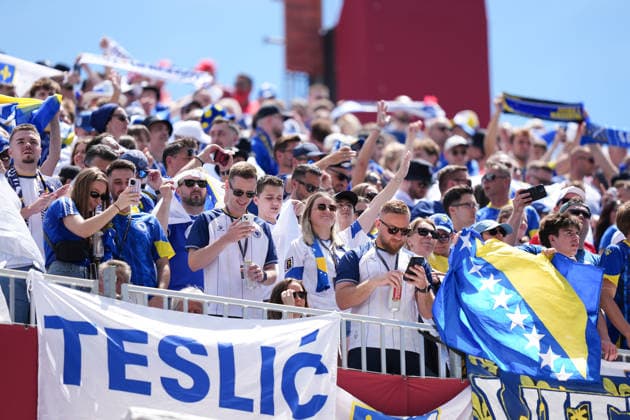June 12, 2026, Toronto, Ciudad de Mexico, Canada: Bosnian fans during the 2026 FIFA World Cup, WM, Weltmeisterschaft, Fussball Group B match between Canada and Bosnia and Herzegovina at Toronto Stadium. on June 12, 2026 in Toronto, Canada. Toronto Canada - ZUMAe321 20260612_zsa_e321_017 Copyright: xLeonardoxRamirezx