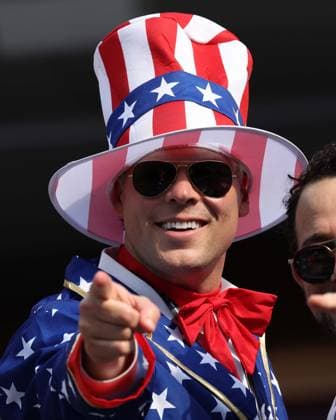 . - United States v Paraguay, FIFA World Cup, WM, Weltmeisterschaft, Fussball 2026, Group D, SoFi Stadium, Los Angeles Stadium, Los Angeles, USA, 12th June 2026. DC Photos Crystal Pix United States of America fans dressed as Uncle Sam I want You poster with a USA Hat & Suit fancy dress on ahead of kick off. - United States v Paraguay, FiFA World Cup 2026, Group D, SoFi Stadium, Los Angeles Stadium, Los Angeles, USA, 12th June 2026. DC Photos Crystal Pix Los Angeles Los Angeles Stadium United States Of America Copyright: xDCxPhotosx CP_United_States_Paraguay_120626_DC_15