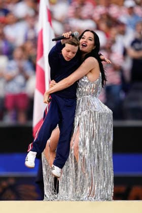 USA v Paraguay: Group D - FIFA World Cup, WM, Weltmeisterschaft, Fussball 2026 Katy Perry and Tius Luka perform at the Opening Ceremony during the FIFA World Cup 2026 Group D match between USA and Paraguay at Los Angeles Stadium on June 12, 2026 in Los Angeles, California. Los Angeles California United States  Copyright: xJosexBretonx originalFilename:bretonhernandez-usavpara260612_npVTH.jpg