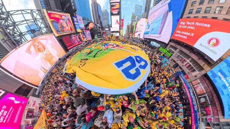 Brazilian fans in Times Square Brazilian fans gather in Times Square in New York to cheer for the Brazilian national team, Nationalteam on the eve of the World Cup s opening match in the United States this Friday, June 12, 2026. new york new york united of america Copyright: xVanessaxCarvalhox
