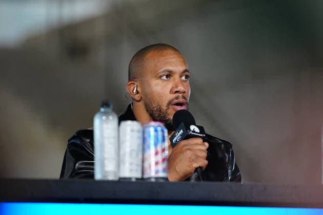 UFC Freedom 250: pre-fight press conference, PK, Pressekonferenz UFC Freedom 250: Pre-Fight Press Conference WASHINGTON, DC - JUNE 12: Ciryl Gane speaks to the media during the UFC Freedom 250: Pre-Fight Press Conference at Lincoln Memorial on June 12, 2026, in Washington, USA. (Photo by Louis Grasse PxImages) Washington Lincoln Memorial DC USA Copyright: xLouisxGrassex