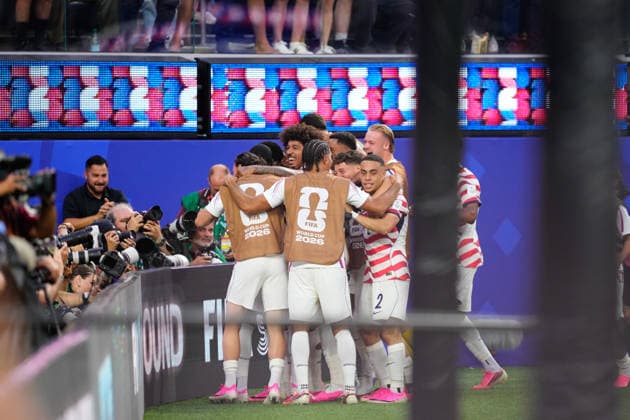USA v Paraguay: Group D - FIFA World Cup, WM, Weltmeisterschaft, Fussball 2026 Folarin Balogun of USA celebrates a goal with teammates during the FIFA World Cup 2026 Group D match between USA and Paraguay at Los Angeles Stadium on June 12, 2026 in Los Angeles, California. Los Angeles California United States  Copyright: xJosexBretonx originalFilename:bretonhernandez-usavpara260612_npLqA.jpg