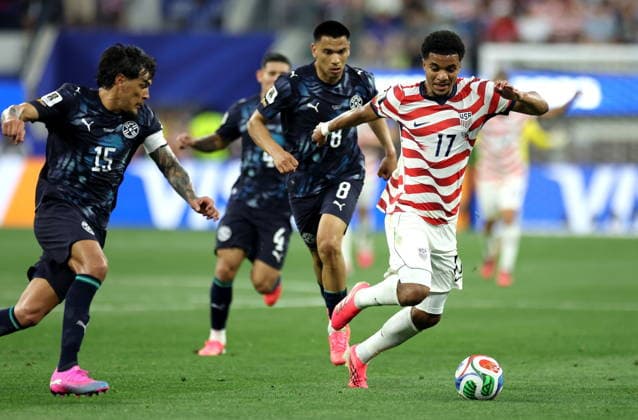FIFA World Cup, WM, Weltmeisterschaft, Fussball 2026 - Group D - USA vs Paraguay Malik Tillman (R) of USA in action against Gustavo Gomez of Paraguay during the FIFA World Cup 2026 group stage match USA against Paraguay, in Los Angeles, California, USA, 12 June 2026. LOS ANGELES United States  Copyright: xCHRISxTORRESx