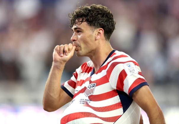FIFA World Cup, WM, Weltmeisterschaft, Fussball 2026 - Group D - USA vs Paraguay Giovanni Reyna of USA celebrates after scoring his team s 4th goal during the FIFA World Cup 2026 group stage match USA against Paraguay, in Los Angeles, California, USA, 12 June 2026. LOS ANGELES United States  Copyright: xCHRISxTORRESx