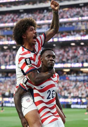 (260613) -- LOS ANGELES, June 13, 2026 -- Folarin Balogun (R) of the United States celebrates scoring his second goal during the group D match between the United States and Paraguay at the 2026 FIFA World Cup, WM, Weltmeisterschaft, Fussball at Los Angeles Stadium in Los Angeles, the United States, June 12, 2026. ) (SP)U.S.-LOS ANGELES-FOOTBALL-FIFA WORLD CUP-GROUP D-USA VS PRY MaoxSiqian 