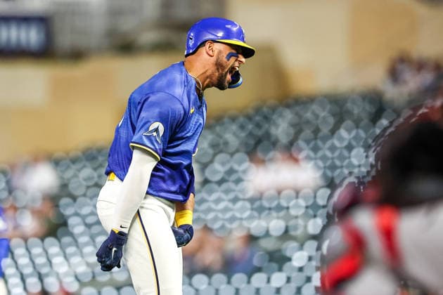 June 12th, 2026: Minnesota Twins first baseman Royce Lewis (23) celebrates a solo home run in the eighth inning of a MLB, Baseball Herren, USA Baseball game between the St. Louis Cardinals and the Minnesota Twins at Target Field in Minneapolis, Minnesota. CSM Minneapolis USA - ZUMAc04_ 20260612_zma_c04_281 Copyright: xStevenxGarciax