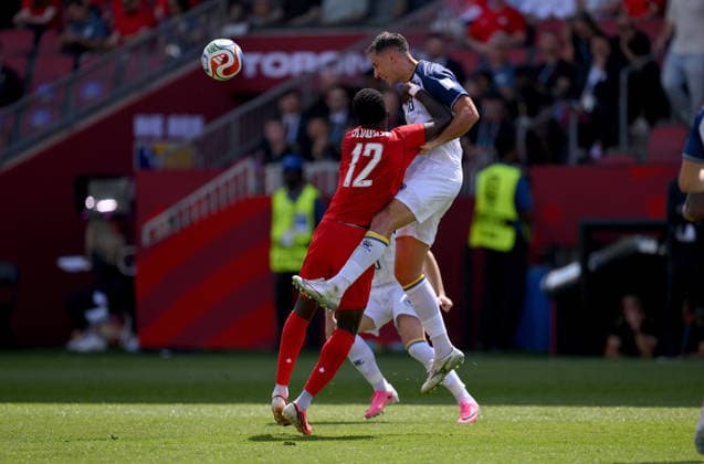 Soccer FIFA World Cup 2026 Preliminary Round Group B in Toronto Canada Bosnia and Herzegovina 12 06 2026 Tani Oluwaseyi left, Canada v Nikola Katic right, Bosnia and Herzegovina