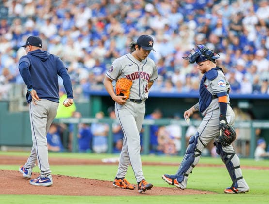 JUNE 12, 2026: Houston Astros starting pitcher Tatsuya Imai (45) leaves the game in the 1st inning against the Kansas City Royals at Kauffman Stadium in Kansas City, MO. CSM Kansas City United States - ZUMAc04_ 20260613_zma_c04_070 Copyright: xRomanxPunox