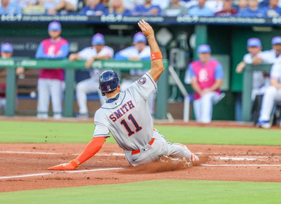 JUNE 12, 2026: Houston Astros outfielder Cam Smith (11) slides into home plate and scores in the 1st inning against the Kansas City Royals at Kauffman Stadium in Kansas City, MO. CSM Kansas City United States - ZUMAc04_ 20260613_zma_c04_078 Copyright: xRomanxPunox