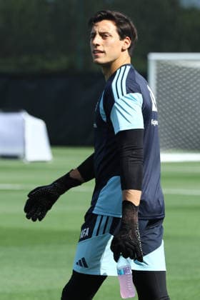 Argentina™s goalkeeper Santiago Beltran takes part in a training session during the 2026 FIFA World Cup football tournament at Sporting KC Training Centre in Kansas City on June 12, 2026 ¨ Photo by Alejandro PAGNI PHOTOxPHOTO KANSAS CITY UNITED STATES Copyright: xALEJANDROxPAGNIx