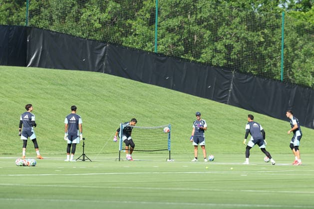 Argentina™s goalkeepers Santiago Beltran L , Juan Musso C , Geronimo Rulli 2nd R and Emiliano Martinez R take part in a training session during the 2026 FIFA World Cup football tournament at Sporting KC Training Centre in Kansas City on June 12, 2026 ¨ Photo by Alejandro PAGNI PHOTOxPHOTO KANSAS CITY UNITED STATES Copyright: xALEJANDROxPAGNIx