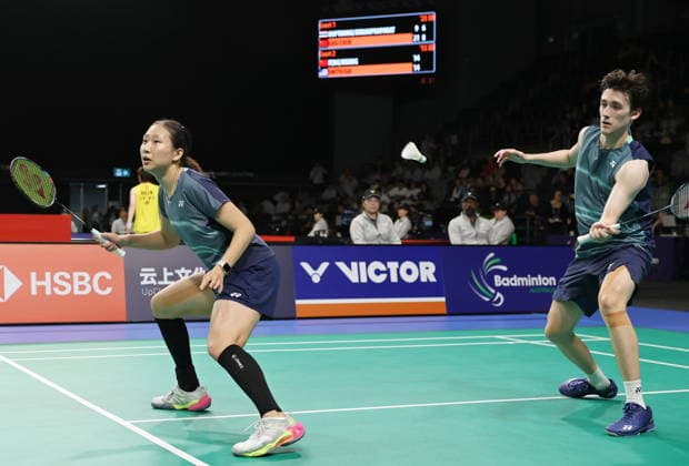 (260613) -- SYDNEY, June 13, 2026 -- Presley Smith (R) Jennie Gai comptete during the mixed doubles semifinal match between Feng Yanzhe Huang Dongping of China and Presley Smith Jennie Gai of the United States at the Australian Badminton Open 2026 in Sydney, Australia, June 13, 2026. ) (SP)AUSTRALIA-SYDNEY-BADMINTON-AUSTRALIAN OPEN-MIXED DOUBLES-SEMIFINALS GongxBing 