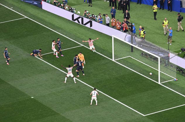 LOS ANGELES, CA - JUNE 12: General view of the FIFA World Cup, WM, Weltmeisterschaft, Fussball 2026 Group D match between USA and Paraguay at SoFi Stadium (Los Angeles Stadium) on June 12, 2026 in Los Angeles, California.  Copyright: xChinaxNewsxServicex 111647950466