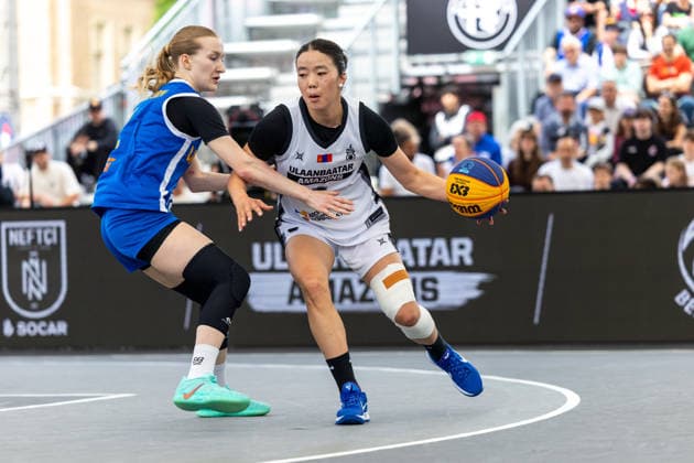 BASKETBALL - FIBA 3x3 World Tour VIENNA,AUSTRIA,13.JUN.26 - BASKETBALL - FIBA 3x3 World Tour. Image shows Veronika Kosmach (UKR) and Ariuntsetseg (Ulaanbaatar Amazons).  GEPAxpictures xPhilippxBrem
