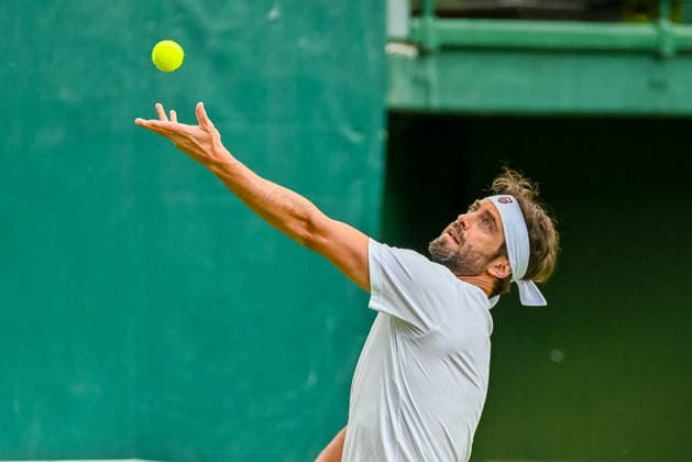 Nikoloz Basilashvili Georgia serving TERRA WORTMANN Open 2026, Tennis, ATP 500, Tournament, Qualification, 13 06 2026, TERRA WORTMANN Open 2026, Tennis, ATP 500, Tournament, Qualification, 13 06 2026 Halle Copyright: xEibner-Pressefoto RobertxGertzenx EP_RGN