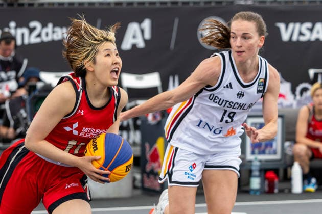 BASKETBALL - FIBA 3x3 World Tour VIENNA,AUSTRIA,13.JUN.26 - BASKETBALL - FIBA 3x3 World Tour. Image shows Yurin Yamamoto (Mitsubishi Electric) and Britta Daub (GER).  GEPAxpictures xPhilippxBrem