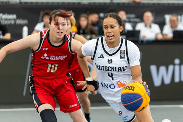 BASKETBALL - FIBA 3x3 World Tour VIENNA,AUSTRIA,13.JUN.26 - BASKETBALL - FIBA 3x3 World Tour. Image shows Haruka Yamamoto (Mitsubishi Electric) and Laura Zolper (GER).  GEPAxpictures xPhilippxBrem