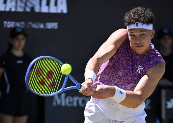 Ben Shelton USA Action Tennis Men BOSS Open ATP 250 Stuttgart 2026 Weissenhof BOSS Open ATP 250 Stuttgart 2026