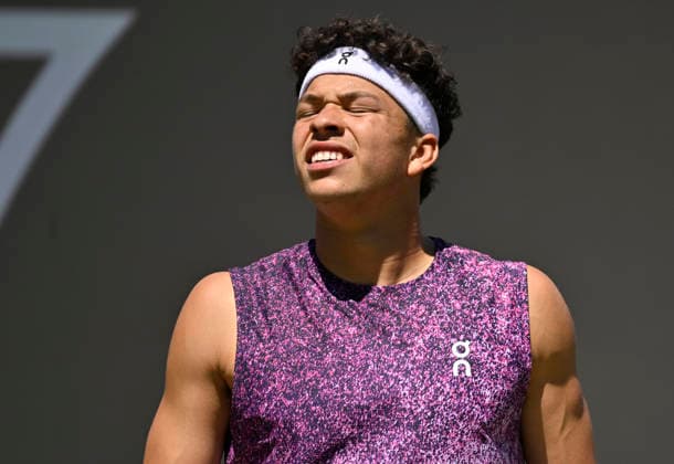 Ben Shelton USA disappointed Gesture Gesture Tennis Men BOSS Open ATP 250 Stuttgart 2026 Weissenhof BOSS Open ATP 250 Stuttgart 2026