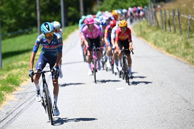Tour Auvergne - Rhone-Alpes 2026 Stage 7 GRAND COLOMBIER, FRANCE - JUNE 13 : Paret-Peintre Valentin (FRA) of Soudal Quick Step during stage 7 of the 78th edition of Tour Auvergne - Rhone-Alpes an UCI World Tour 2.UWT cycling road race stage for Men Elite of 133.6 km with start in La Bridoire and finish in Grand Colombier on June 13, 2026 in Grand Colombier, France, 13 06 2026 ( Motordriver Guy De Vuyst - Grand Colombier France  Copyright: xVincentxKalutx