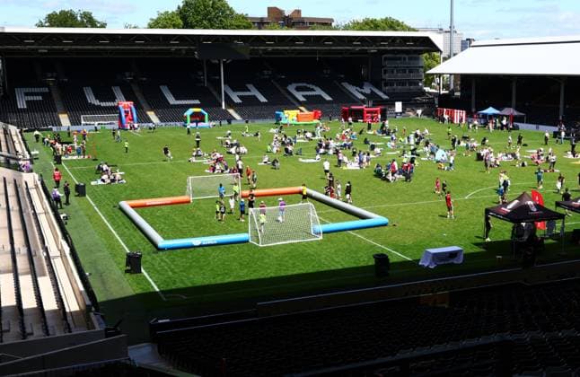 Fulham FC Picnic on the Pitch 2026. Fulham FC Picnic on the Pitch, Day One, Football, Craven Cottage, London - 13 Jun 2026London Craven Cottage United Kingdom  Copyright: xJamesxMarsh Shutterstockx 16924169ai