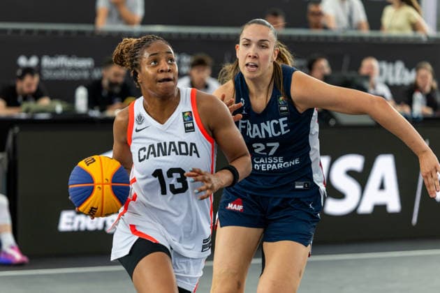 BASKETBALL - FIBA 3x3 World Tour VIENNA,AUSTRIA,13.JUN.26 - BASKETBALL - FIBA 3x3 World Tour. Image shows Merissah Russell (CAN) and Rosanne Madeleine Marie-Joseph Le Seyec (FRA).  GEPAxpictures xPhilippxBrem